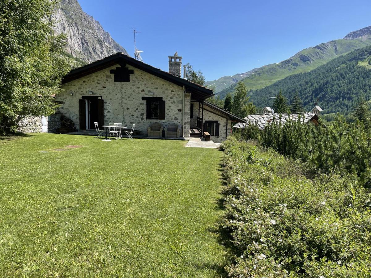 Baita Grandes Jorasses Montita Exterior foto